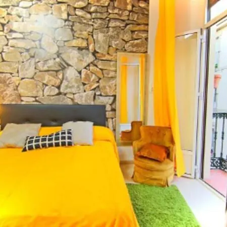 Homestay Balcony &